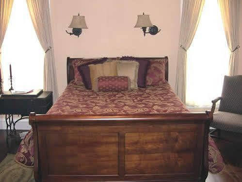 Ainsworth House Inn Luling Extérieur photo