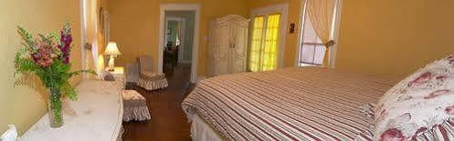 Ainsworth House Inn Luling Extérieur photo